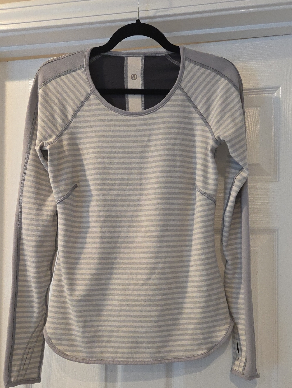 lululemon athletica Crewneck Top in Light Gray & White Trim